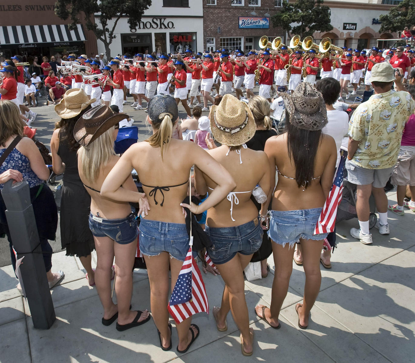 © 2008 Mark Avery/AP
