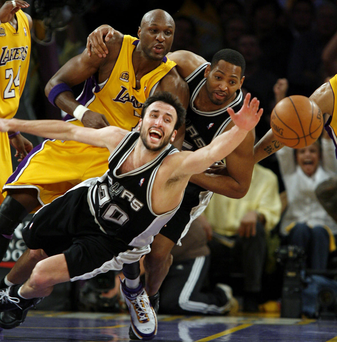 © 2008 Mark Avery/AP