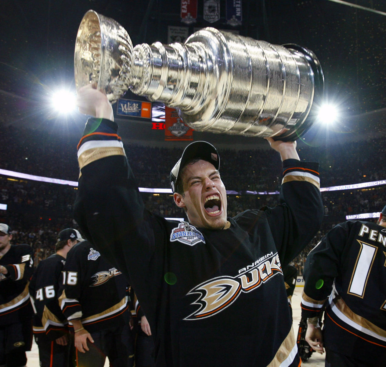© 2007 Mark Avery/AP