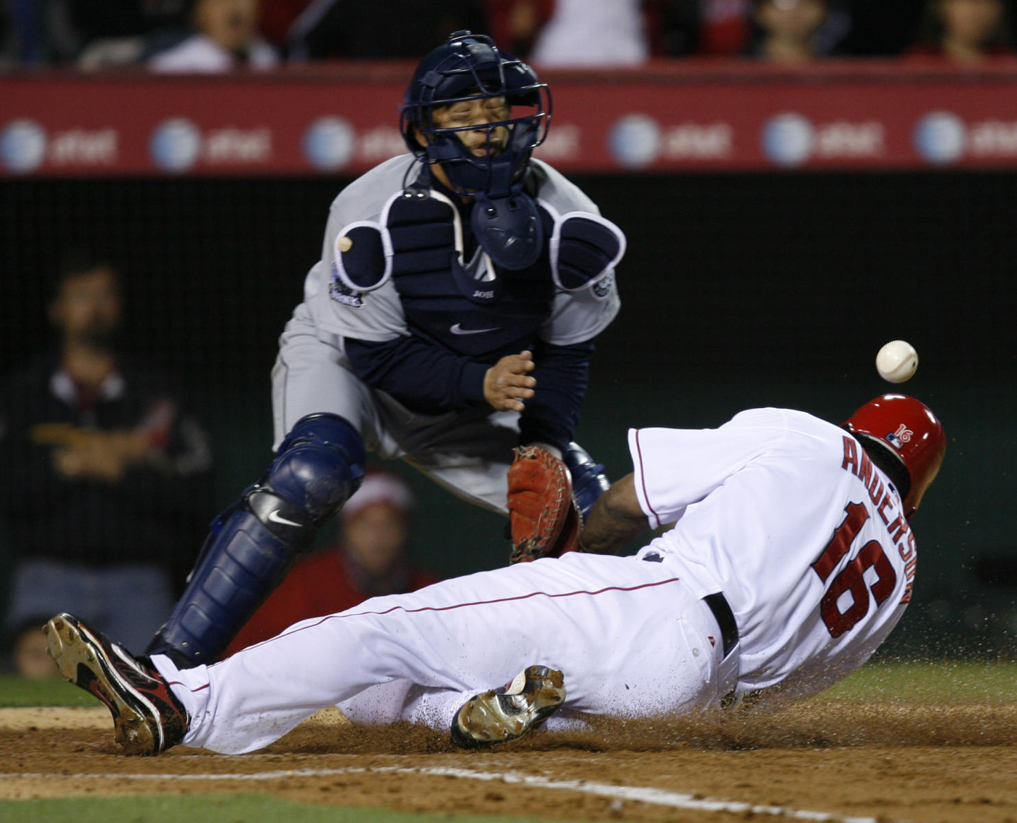 © 2007 Mark Avery/AP