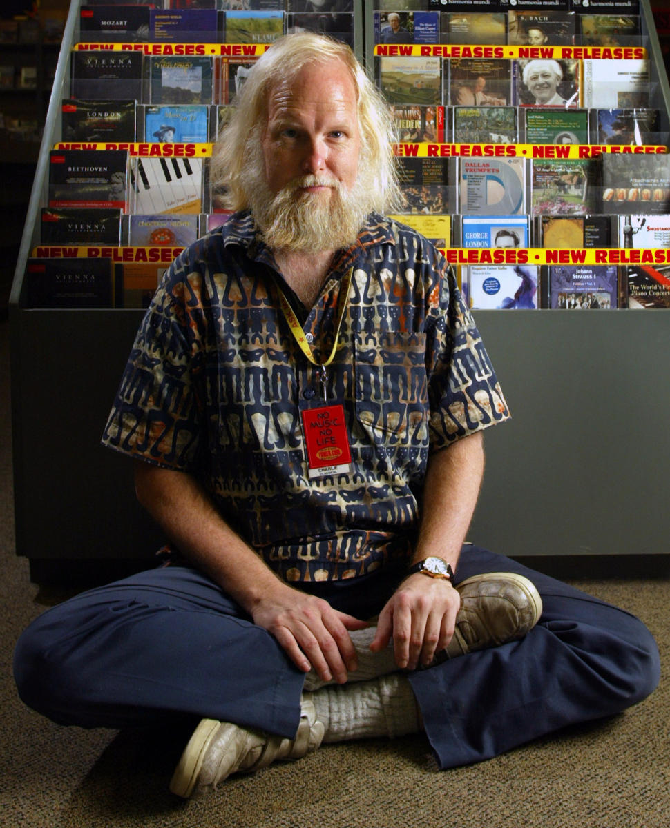 © 2003 Mark Avery/Orange County Register